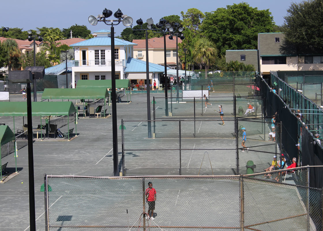 Tennis School HIT practice courts